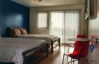 The M Motel 3*